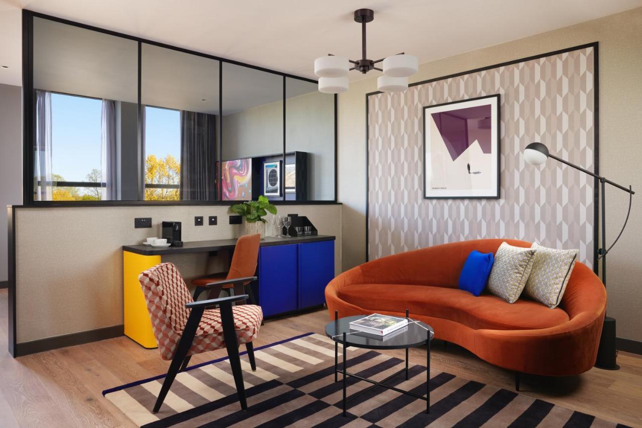 Club Deluxe Room