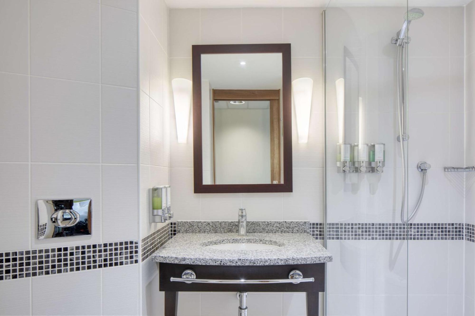 Habitación con cama extragrande - Planta superior