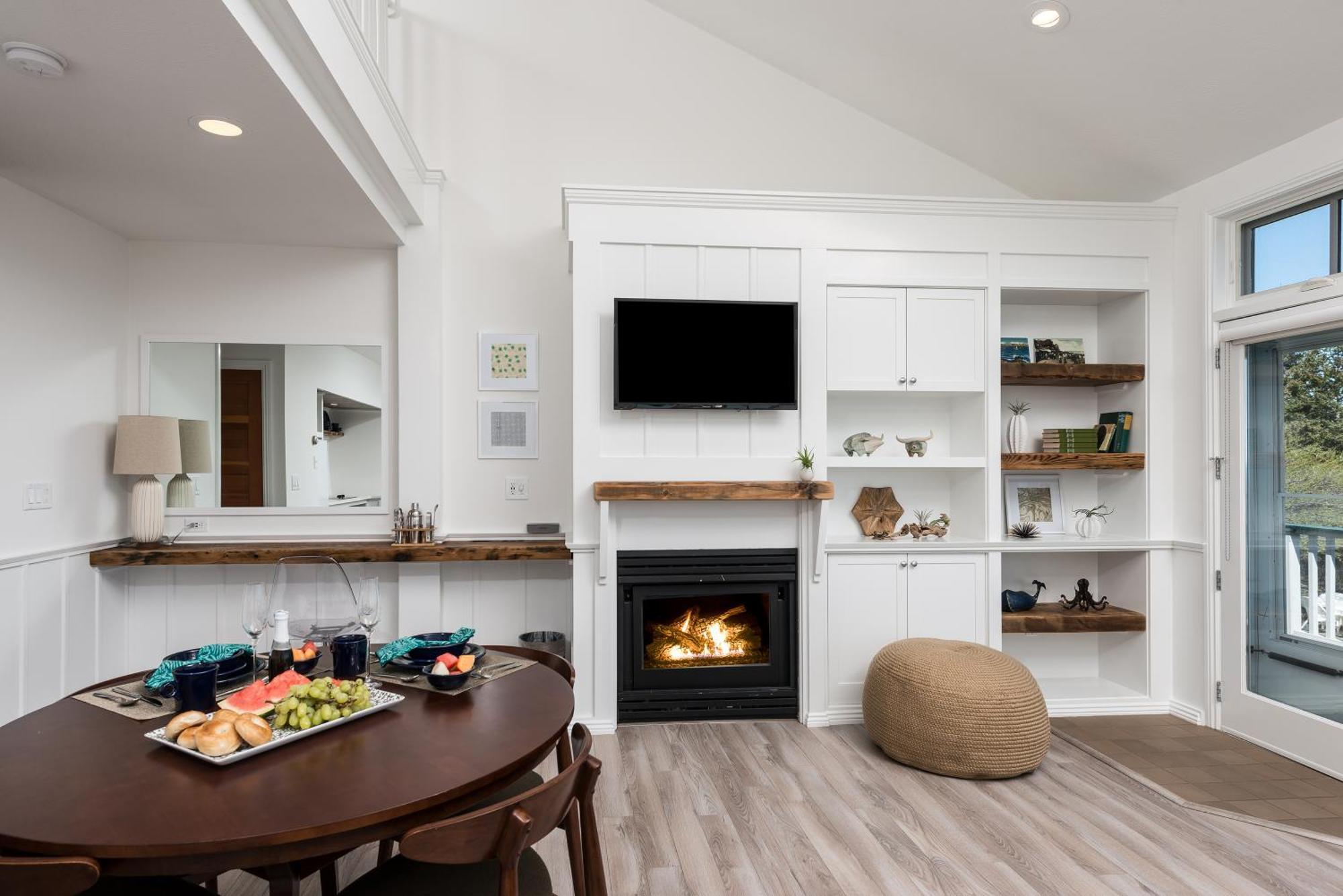 Two-Bedroom Deluxe Apartment with Ocean View